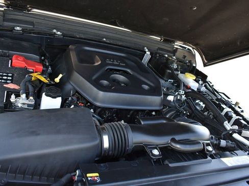 Used 2023 Jeep Wrangler Unlimited Sport AWD/4WD image 33