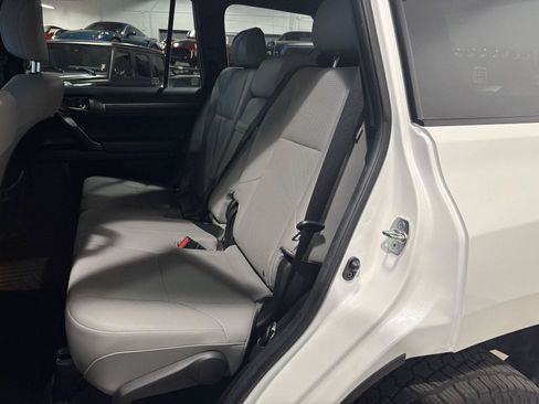 Used 2023 Lexus GX 460 w/ Black Line Special Edition AWD/4WD image 28