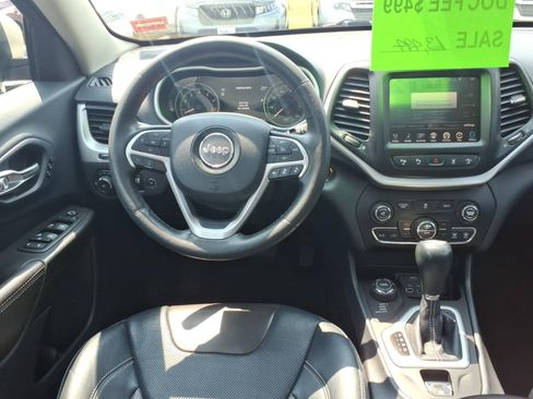Used 2014 Jeep Cherokee Limited w/ Technology Group AWD/4WD image 9