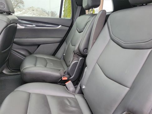 Used 2022 Cadillac XT6 Premium Luxury w/ LPO, Floor Liner Package image 12