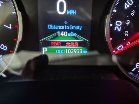 Used 2020 Toyota RAV4 XLE Premium AWD/4WD image 19