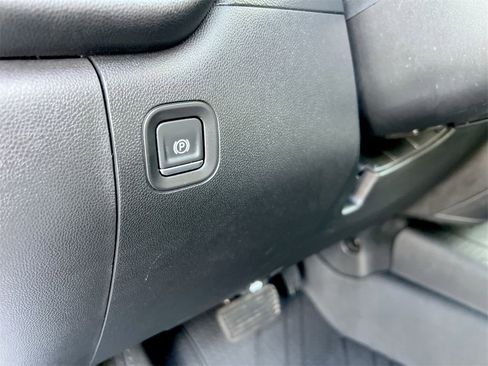 Certified 2021 Chevrolet Silverado 1500 Custom w/ LPO, Dark Essentials Package image 15