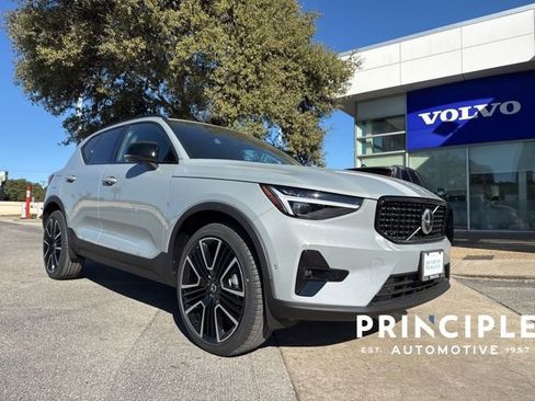 New 2026 Volvo XC40 B5 Ultra AWD/4WD image 1