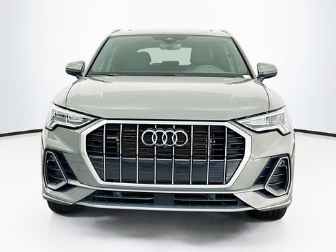 Used 2023 Audi Q3 2.0T Premium Plus w/ Premium Plus Package image 2
