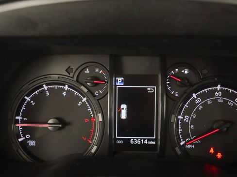 Used 2020 Toyota 4Runner SR5 image 16