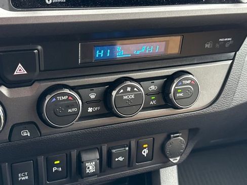 Certified 2022 Toyota Tacoma TRD Off-Road w/ Technology Package image 30