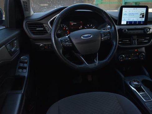 Used 2021 Ford Escape SE w/ SE Sport Appearance Package AWD/4WD image 16