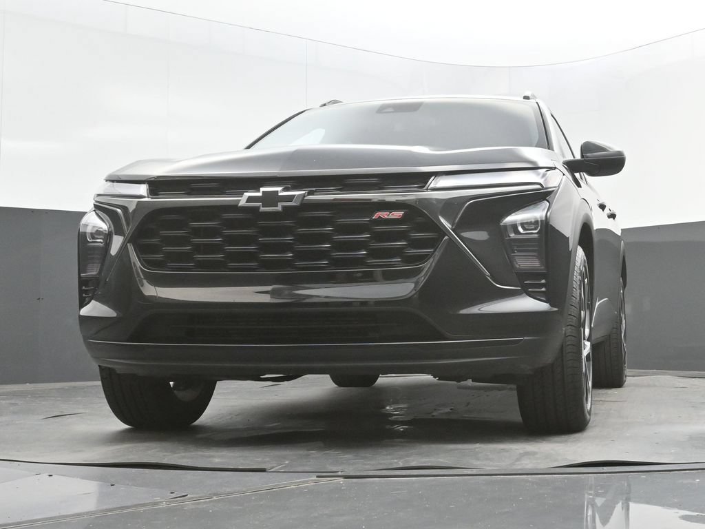 Used 2025 Chevrolet Trax RS w/ Driver Confidence Package FWD image 49