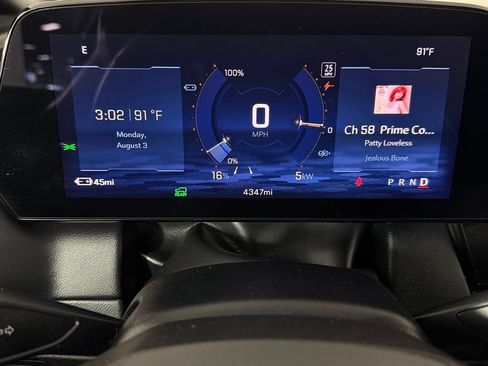 Used 2026 Chevrolet Equinox EV LT w/ Comfort Package FWD image 14