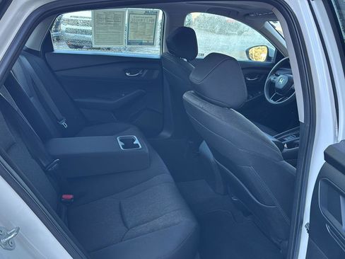 Used 2024 Honda Accord EX image 11