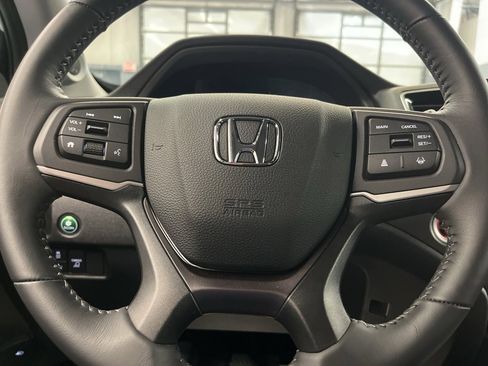 Used 2025 Honda Ridgeline RTL image 17