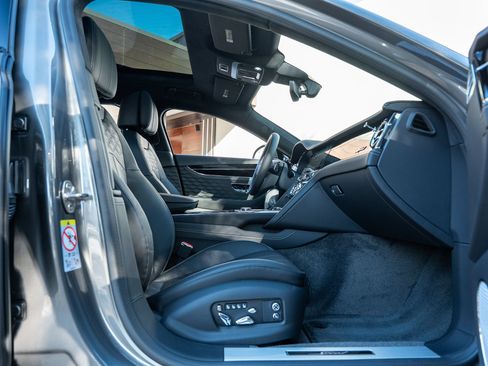 Used 2025 Bentley Flying Spur Plug-In Hybrid AWD/4WD image 62
