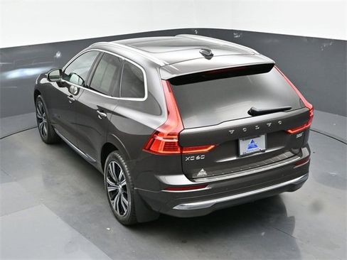 Used 2022 Volvo XC60 B5 Inscription image 49