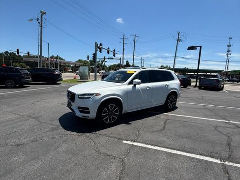 Used 2018 Volvo XC90 T6 Momentum w/ Convenience Package AWD/4WD image 6