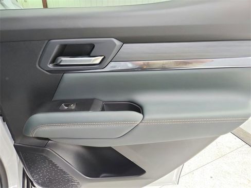 New 2026 GMC Terrain AT4 image 47