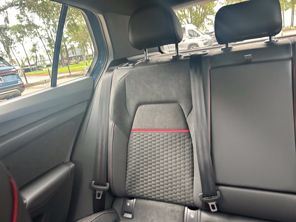 New 2026 Volkswagen GTI SE FWD image 10