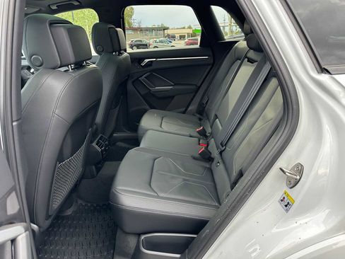 New 2025 Audi Q3 2.0T Premium image 16