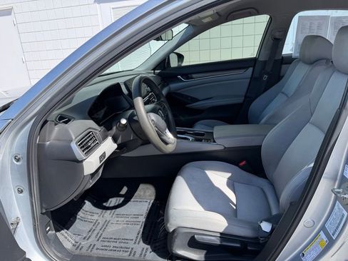 Used 2019 Honda Accord LX image 14