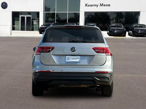Used 2023 Volkswagen Tiguan SE FWD image 5