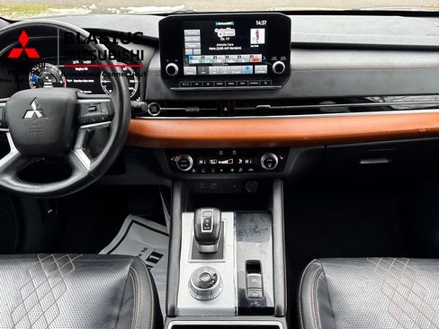 Used 2022 Mitsubishi Outlander SEL image 18