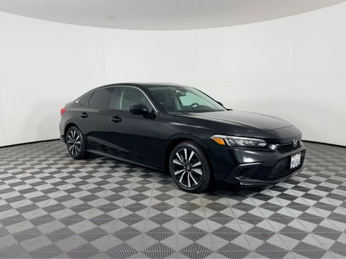 Used 2024 Honda Civic EX image 1