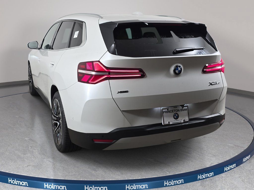 Certified 2026 BMW X3 xDrive30i w/ Convenience Package AWD/4WD image 7