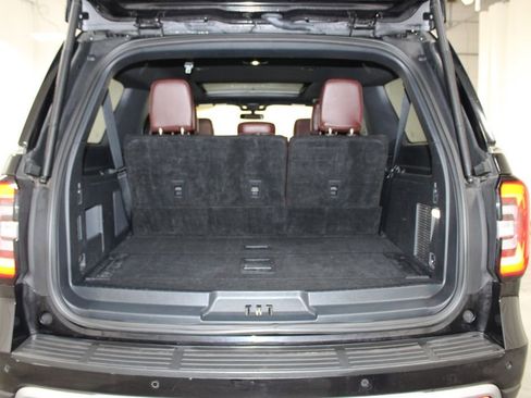 Used 2024 Ford Expedition Max Limited image 32