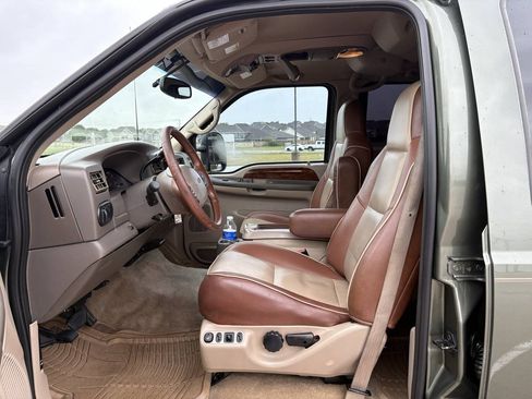 Used 2002 Ford Excursion Limited AWD/4WD image 9