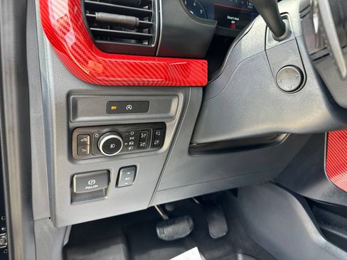 Used 2025 Ford F150 Raptor AWD/4WD image 23