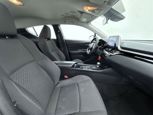 Used 2021 Toyota C-HR LE image 14