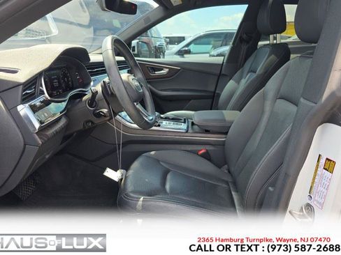 Used 2021 Audi Q8 Premium Plus w/ Premium Plus Package AWD/4WD image 4