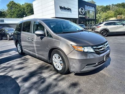 Used 2016 Honda Odyssey SE
