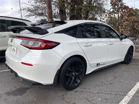 Used 2024 Honda Civic Sport image 3