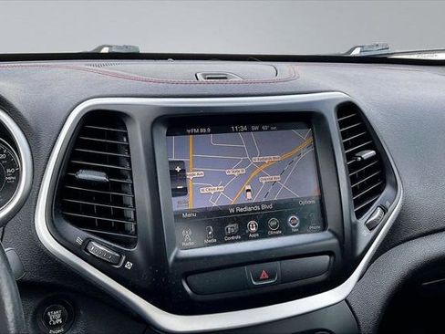 Certified 2016 Jeep Cherokee Trailhawk w/ Comfort/Convenience Group AWD/4WD image 10