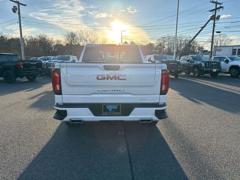 New 2026 GMC Sierra 1500 Denali w/ Denali Reserve Package image 6