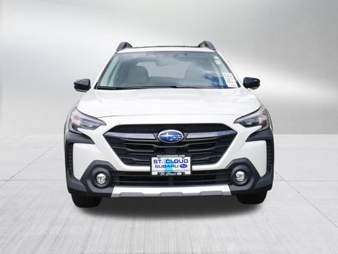Used 2023 Subaru Outback Limited AWD/4WD image 2