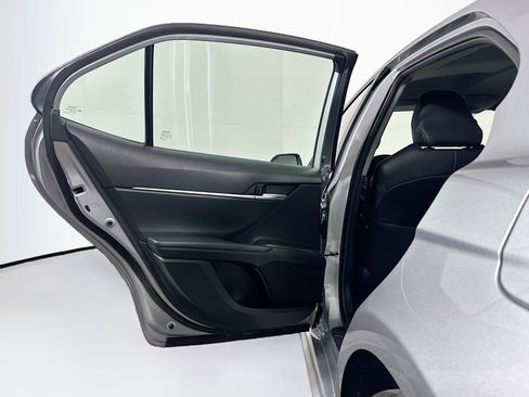Used 2024 Toyota Camry SE FWD image 25