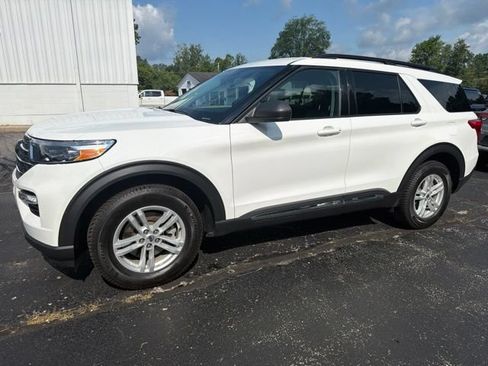 Used 2022 Ford Explorer XLT AWD/4WD image 7