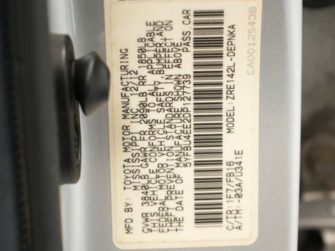 Used 2013 Toyota Corolla LE FWD image 29