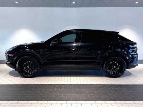 Used 2021 Porsche Cayenne E-Hybrid Coupe AWD/4WD image 2