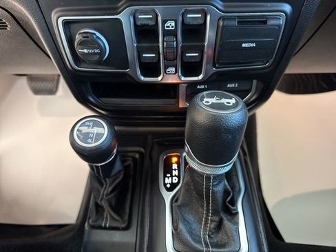 Used 2020 Jeep Wrangler Unlimited Sahara w/ Cold Weather Group image 21