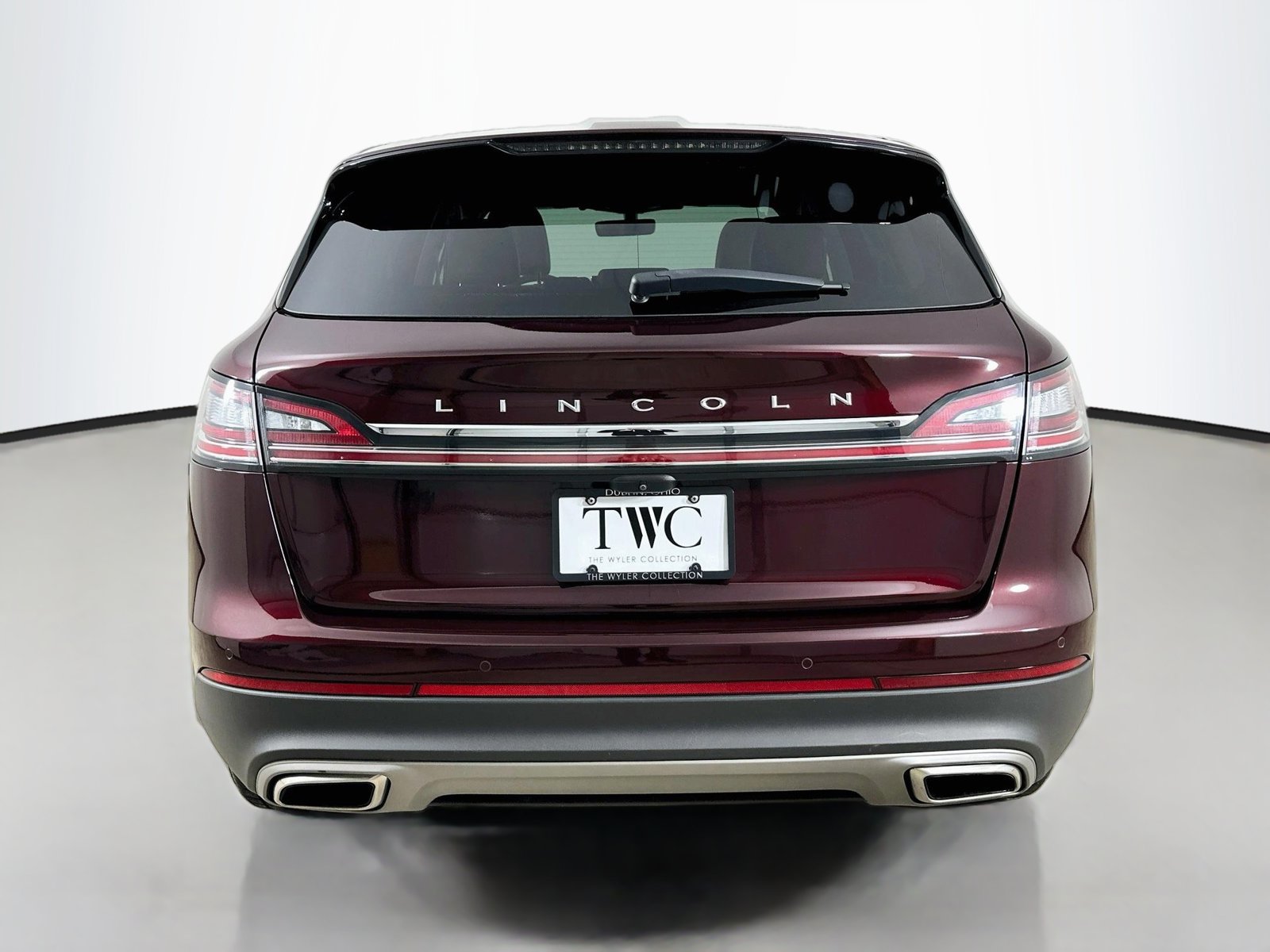 Used 2021 Lincoln Nautilus Reserve AWD/4WD image 6