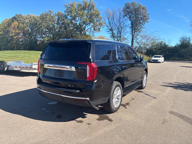 Used 2022 GMC Yukon SLT w/ SLT Luxury Package AWD/4WD image 5