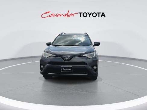 Used 2018 Toyota RAV4 XLE FWD image 3