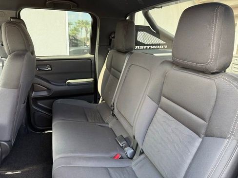 Certified 2023 Nissan Frontier SV w/ Midnight Edition Package image 15