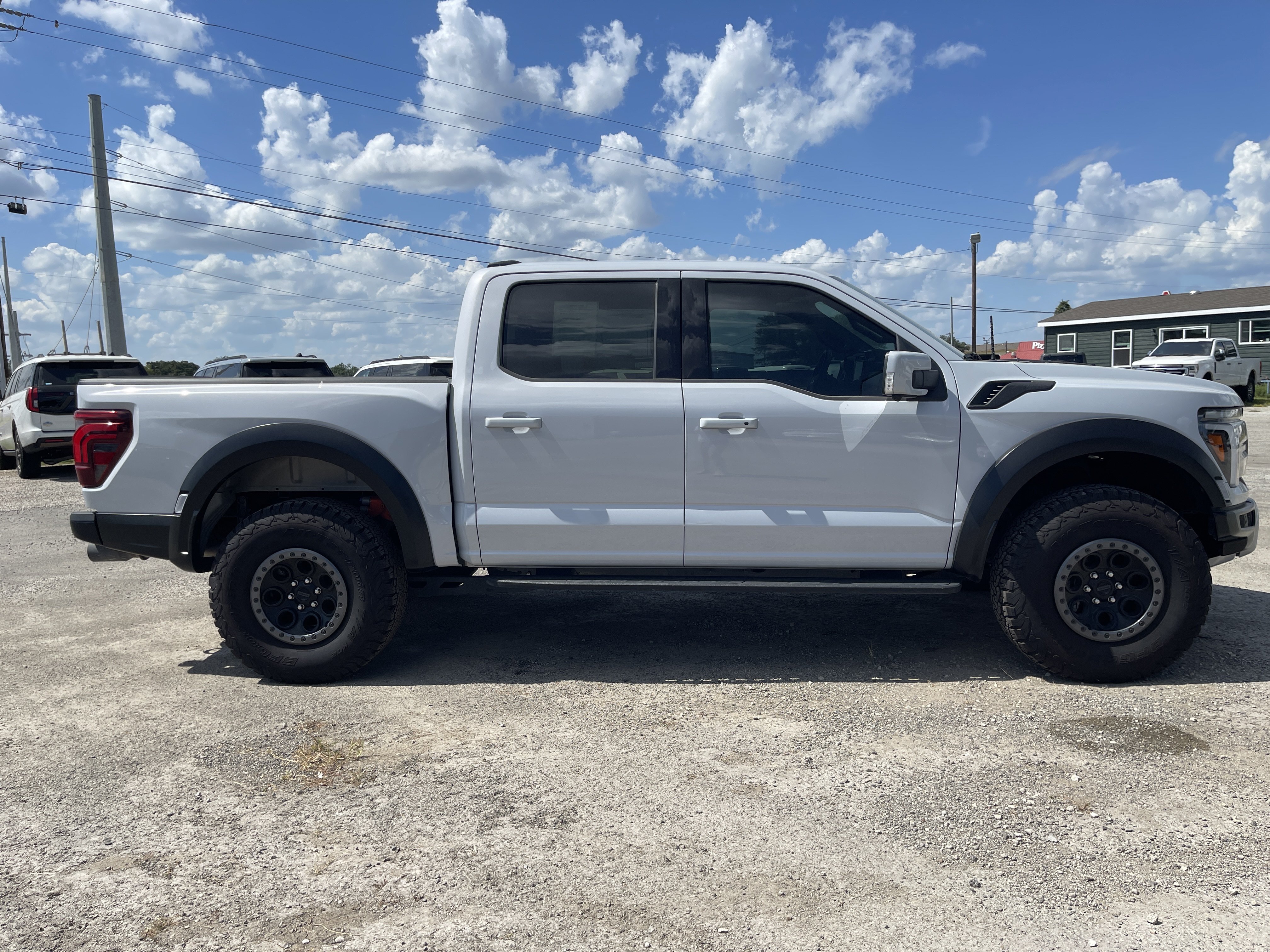 Used 2025 Ford F150 Raptor AWD/4WD image 3