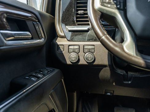 Used 2022 Chevrolet Silverado 1500 RST AWD/4WD image 25