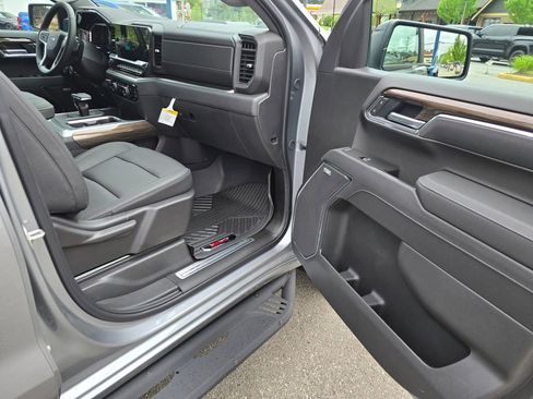 New 2026 Chevrolet Silverado 1500 LT Trail Boss w/ LT Trail Boss Premium Package AWD/4WD image 14