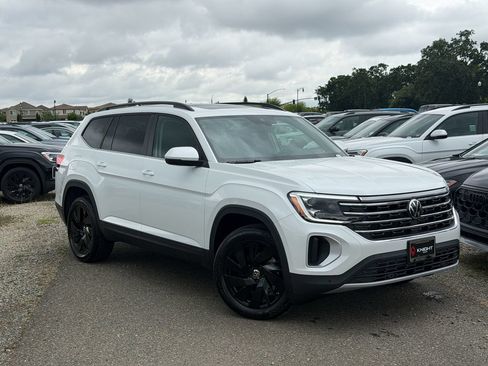 New 2026 Volkswagen Atlas SE AWD/4WD image 3