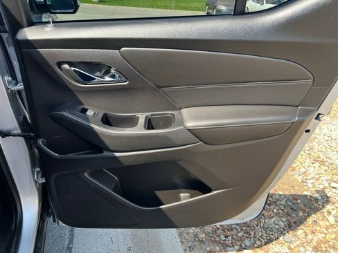 Used 2019 Chevrolet Traverse LT w/ LPO, Floor Liner Package image 26